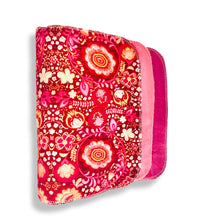 Load image into Gallery viewer, Rolled Paper-Free Towels