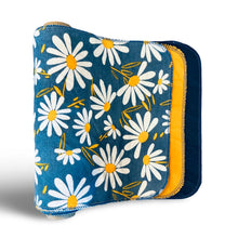 Load image into Gallery viewer, Roll of Paper-Free Towels

